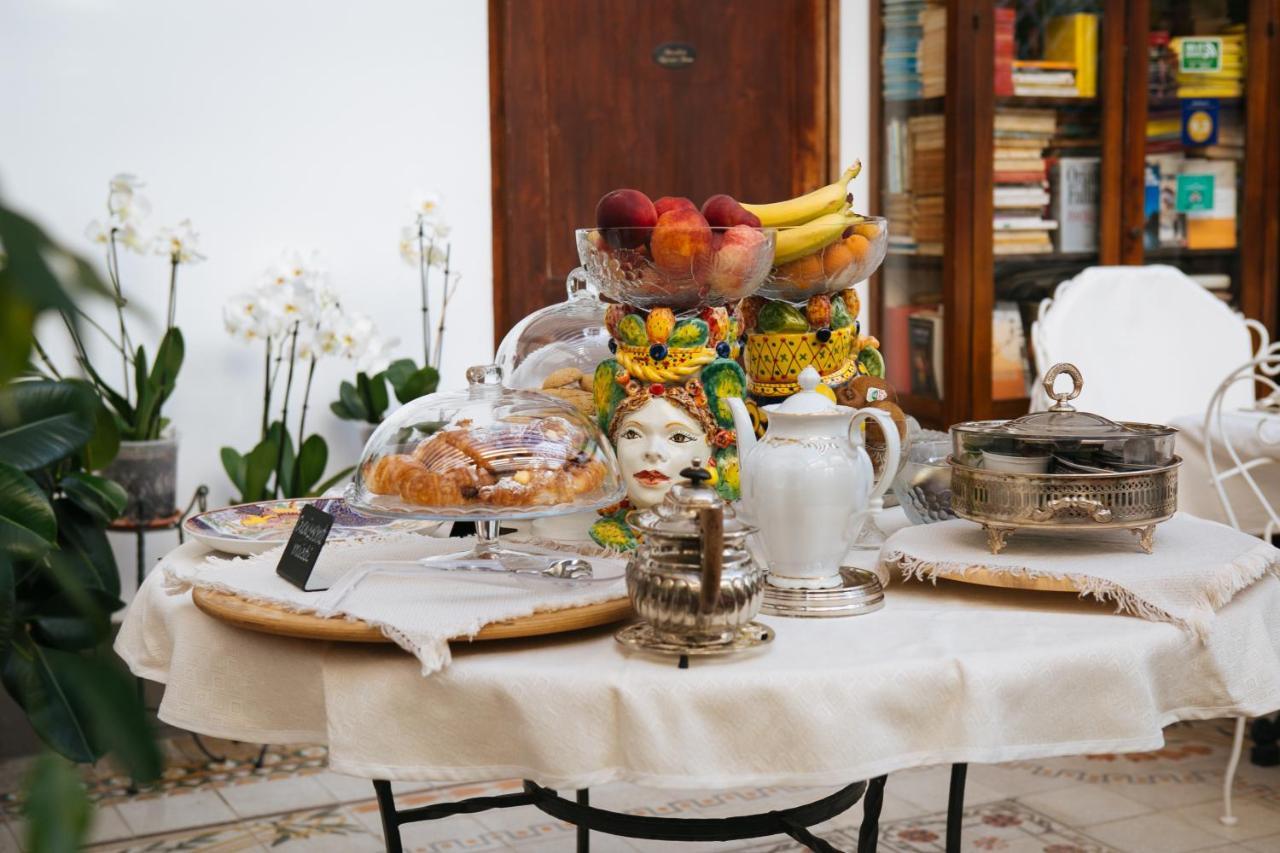 Domus Socolatae Residenza D'Epoca Charming B&B - Adults Only Фоллоника Экстерьер фото